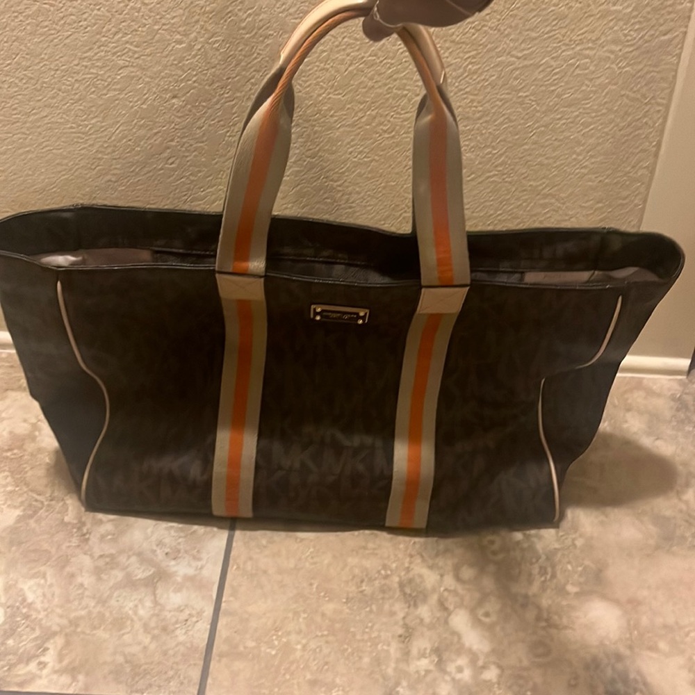 Large Michael Kors tote